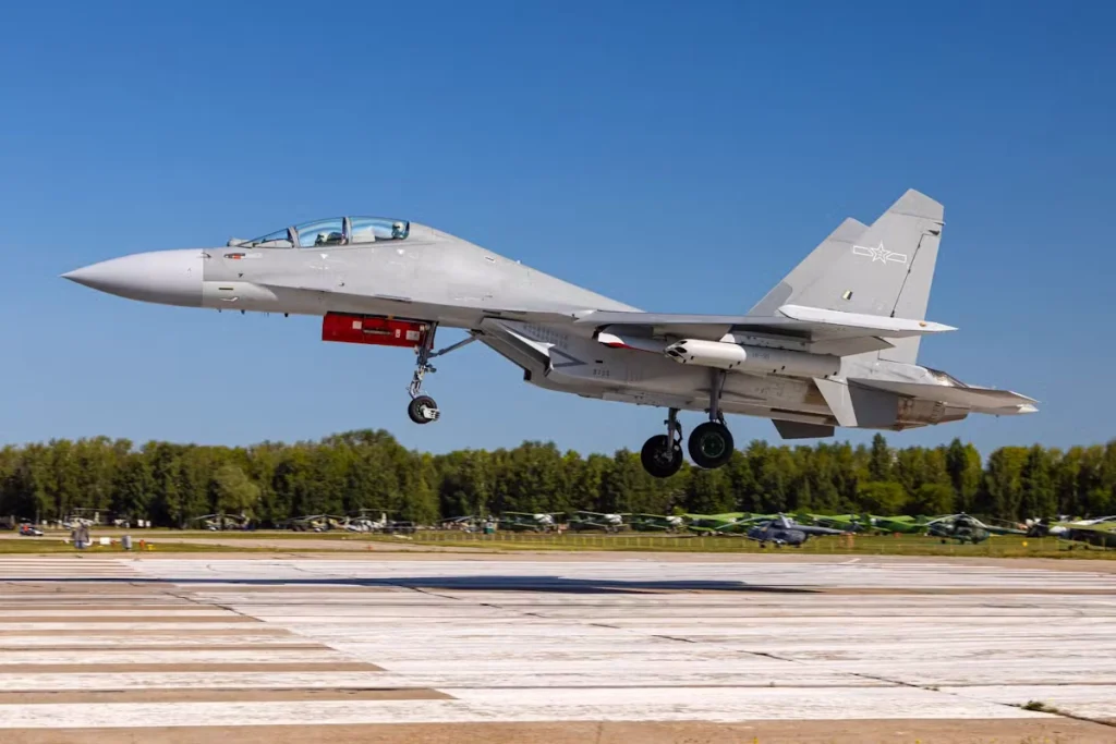 J-16 Hidden Dragon جنگنده