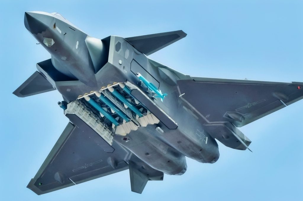 جنگنده J-20 Mighty Dragon
