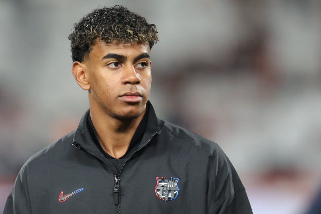 لامینه یامال تیم بارسلونا