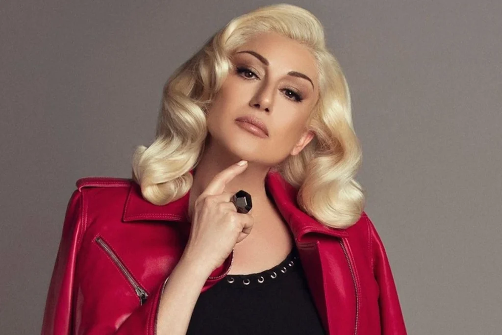 بیوگرافی معزز ارسوی؛ «ملکه نوستالژی» ترکیه که با آهنگ «دنیا فانی» به شهرت رسید