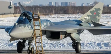 بازدید محمد بن‌زاید از سوخو ۵۷ روسیه در نمایشگاه هوایی دبی ۲۰۲۵ + ویدیو