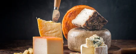 ۸ نوع از بهترین پنیرها برای سلامت بدن؛ کدام برای قلب و کدام برای کنترل وزن مفید است؟