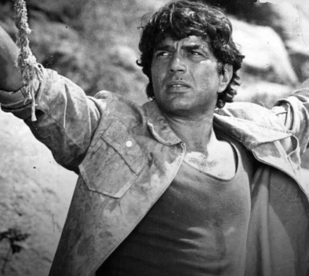 درمندرا در فیلم شعله