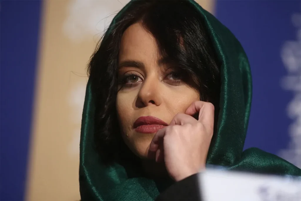 کافه بازیگر سریال «دودکش» معروف شد + ویدیو