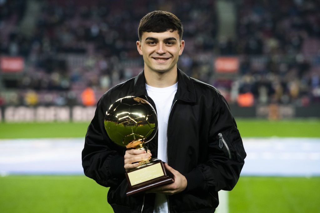 پدری جایزه پسر طلایی