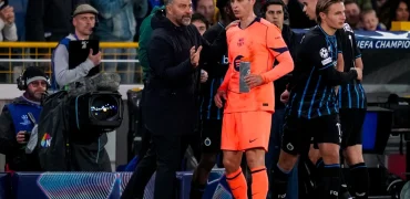 نگاهی به عملکرد سیستم آفسایدگیری و دفاع بالای تیم فوتبال بارسلونا در فصل ۲۰۲۵/۲۶