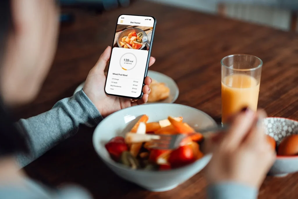 ۱۱ خطر پنهان رژیم‌های کاهش وزن؛ از تغییرات هورمونی تا مشکلات قلبی