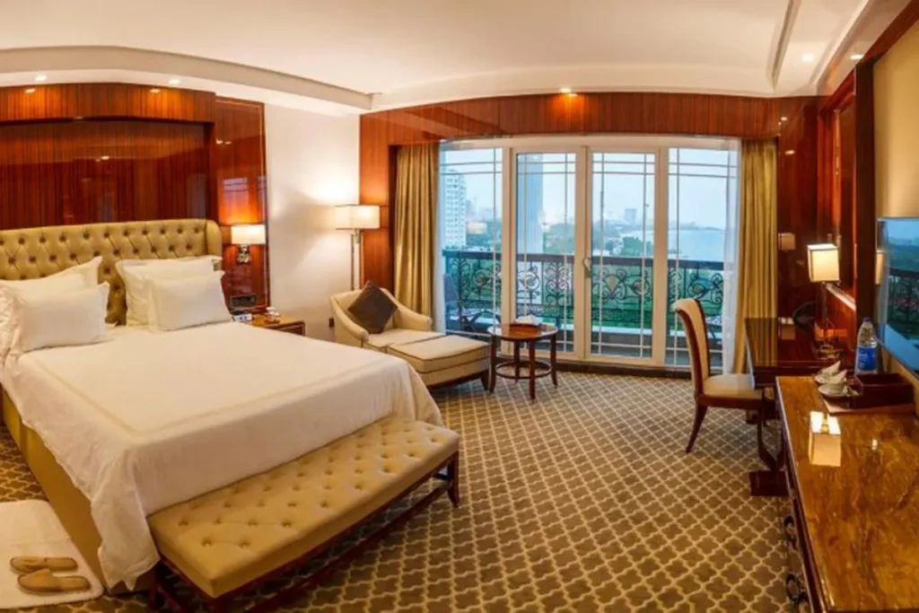 گران‌ترین هتل‌ ایران در جزیره کیش؛  ۴۰ میلیون تومان برای یک شب! + ویدیو