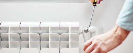 راهنمای هواگیری رادیاتور و راه‌اندازی شوفاژ در ۶ مرحله + نکات کلیدی