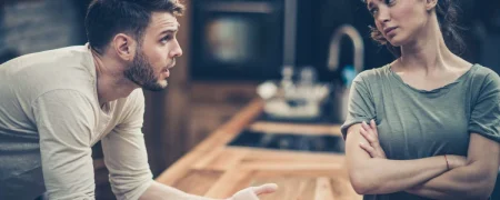 ویژگی‌های یک دروغ‌گوی خوب؛ چرا برخی افراد در فریبکاری موفق‌ترند؟