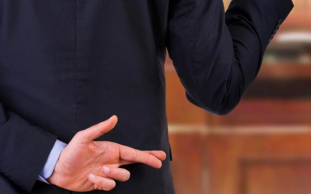 ویژگیهای دروغگوی خوب