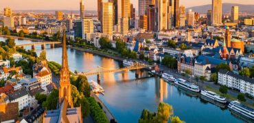 فرانکفورت در بهار و تابستان؛ چرا این شهر آلمانی در فصل‌های گرم جذاب‌تر است؟