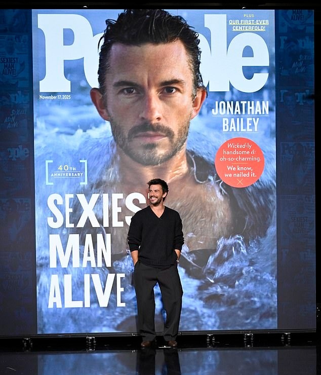 جاناتان بیلی روی جلد مجله پیپل