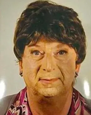 مردی که خودش را شبیه مادرش کرد