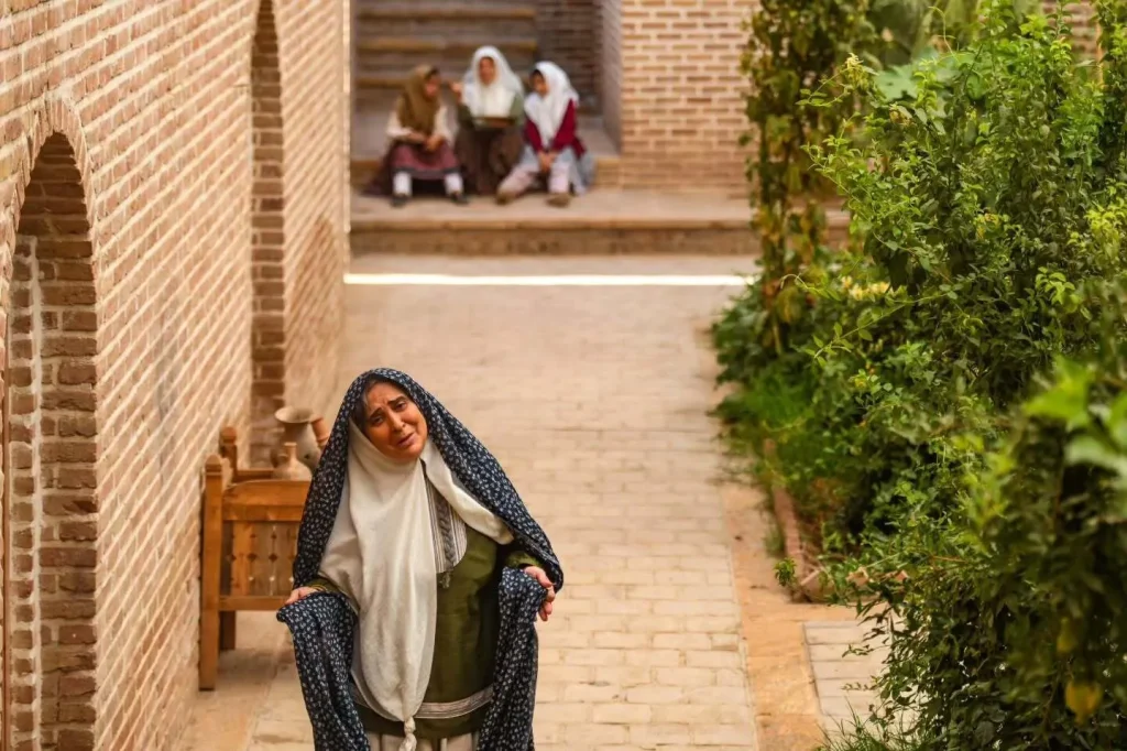 مرجانه گلچین