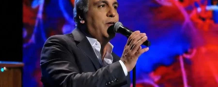 انتقاد از کنسرت مهران مدیری در دُبی؛ «این در برره هم اسمش کنسرت نیست!»