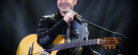 محسن یگانه پس از یک دوره درمان با بازگشت به اجرا هوادارانش را از نگرانی درآورد