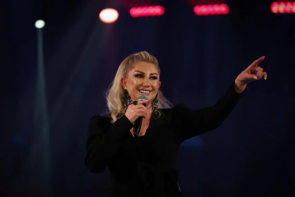 بیوگرافی معزز ارسوی؛ «ملکه نوستالژی» ترکیه که با آهنگ «دنیا فانی» به شهرت رسید