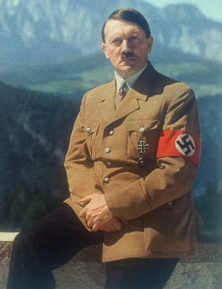 آدولف هیتلر