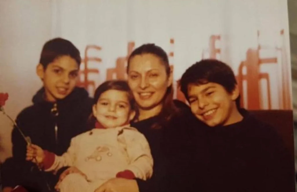 کودکی پیمان معادی