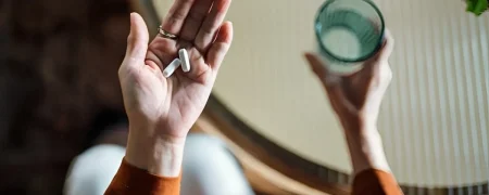 ۷ داروی پرمصرف با ریسک بالای اعتیاد و عوارض شدید؛ جایگزین‌های ایمن‌تر کدام‌اند؟