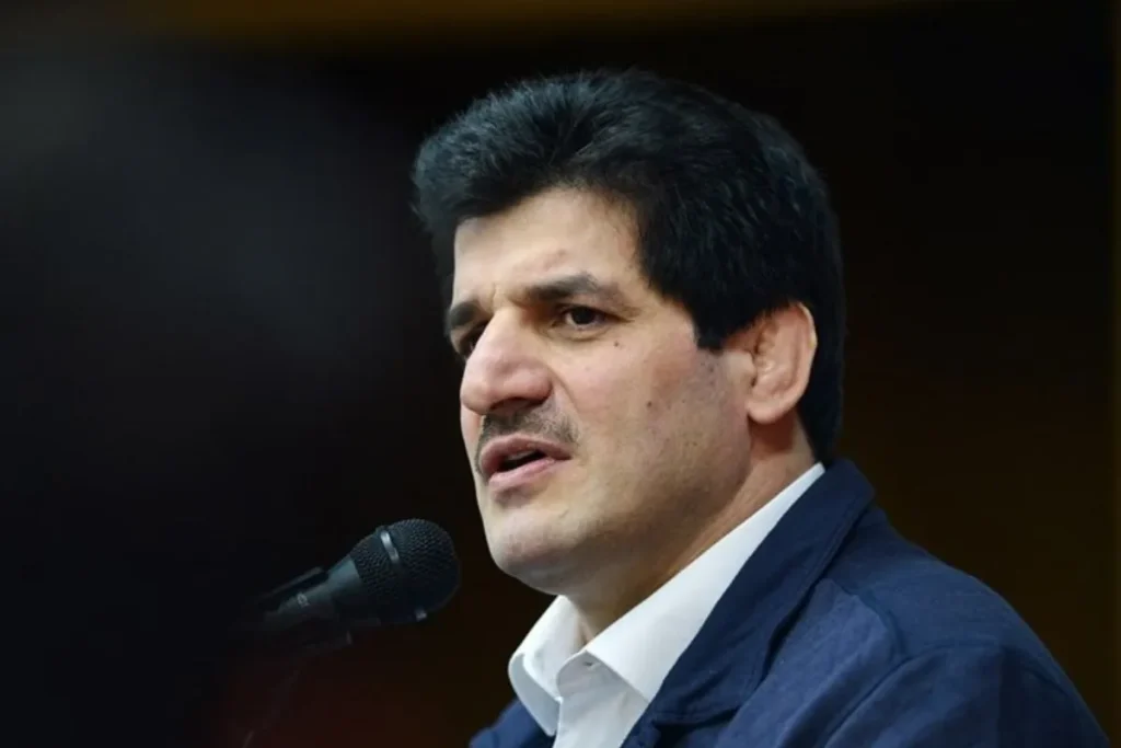 رسول خادم؛ از ورود به تشک کشتی تا تبدیل شدن به هفدهمین کشتی‌گیر برتر قرن بیستم!