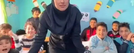 بازگشت معلم «گنگستر شهر آمل» به کلاس درس + ویدیو