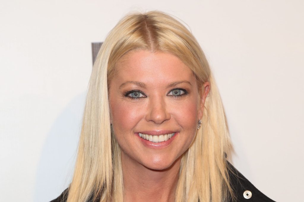 ستاره American Pie پس از خوردن یک نوشیدنی مسموم به بیمارستان منتقل شد