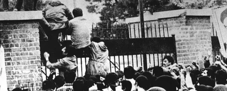 ۴۶ سال پس از تسخیر سفارت آمریکا؛ دیدگاه‌های متناقض دانشجویان خط امام