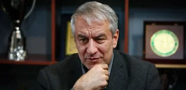 علی کفاشیان: «بازیکنان تیم ملی گرین کارت دارند!» + ویدیو