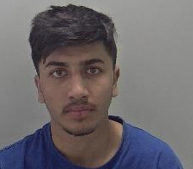 تجاوز دو پناهجوی افغان در بریتانیا