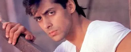 حضور سلمان خان با بادیگارد مسلح در خیابان‌های هند را ببینید + ویدیو