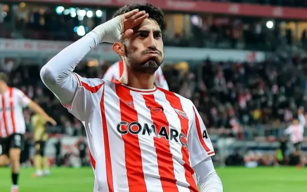 معرفی بازیکن جدید برای تیم ملی در جام جهانی؛ مهاجمی با ریشه ایرانی در فوتبال اروپا