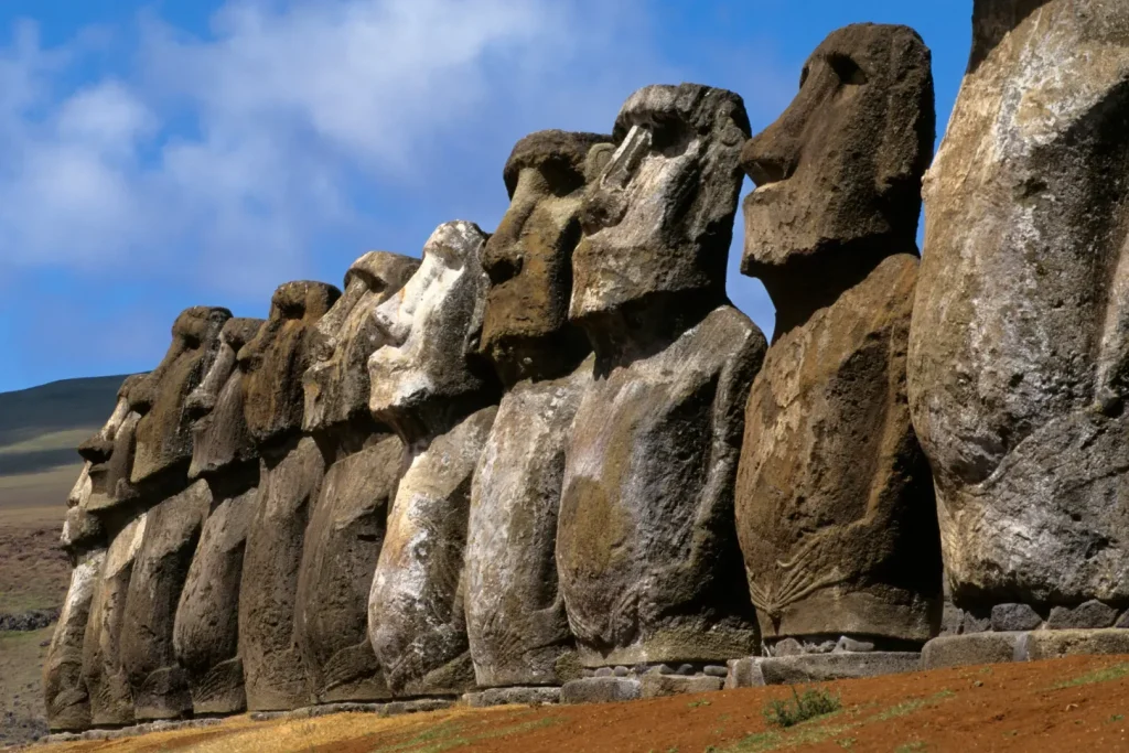 راز سازندگان موآی در جزیره ایستر پس از ۹۰۰ سال فاش شد