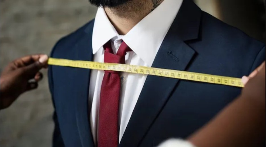 ۷ اشتباه رایج در انتخاب سایز لباس و راه‌حل‌های ساده برای جلوگیری از آن‌ها