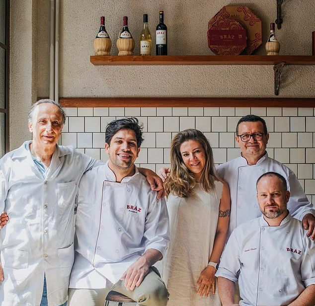 پیتزافروشی زنجیره‌ای براز