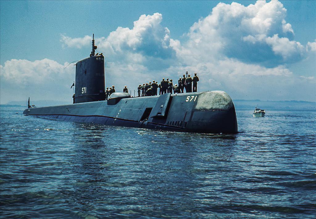 زیردریایی USS Nautilus