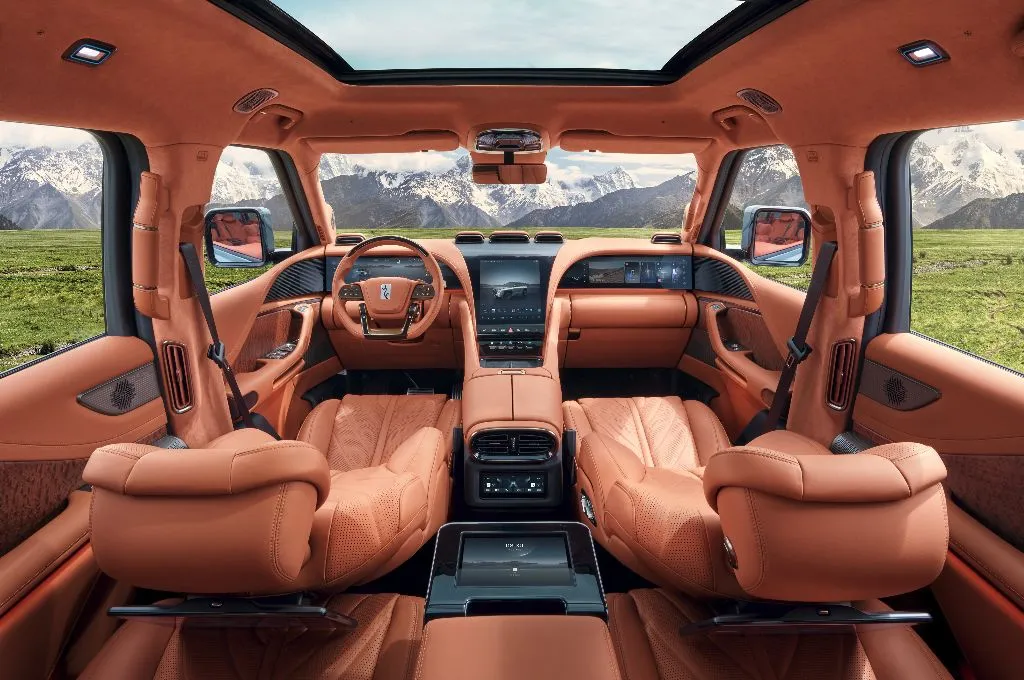 خودرو Yangwang U8