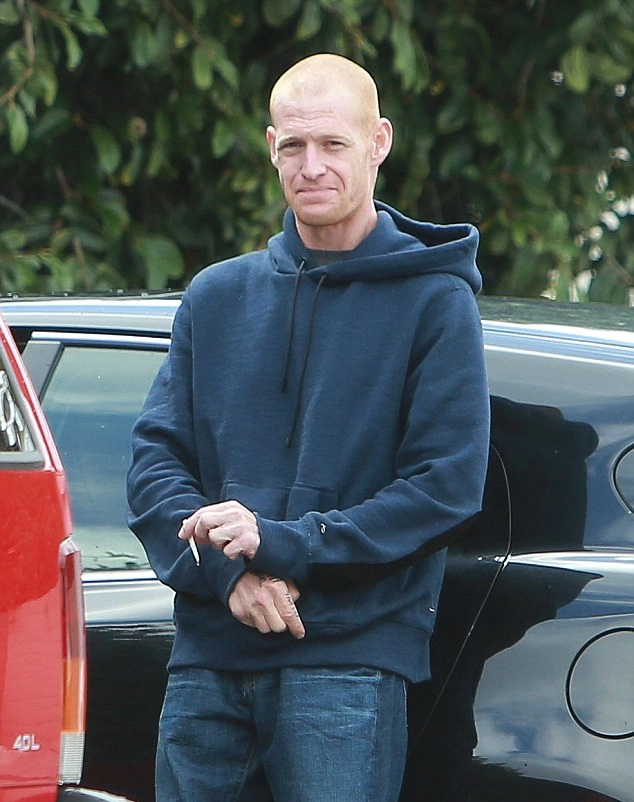 ردمن اونیل، فرزند فارا فاست و رایان اونیل