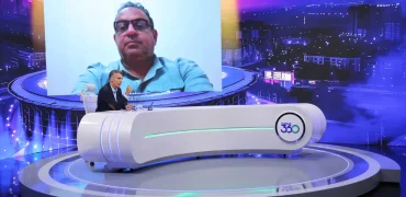 صحبت‌های عادل فردوسی‌پور با مهندس ایرانی در پروژه بازسازی ورزشگاه نیوکمپ + ویدیو