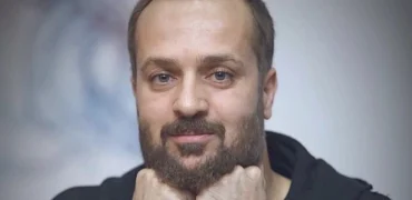 بیوگرافی احمد مهران‌فر که با بازی در نقش «ارسطو» در سریال «پایتخت» به شهرت رسید