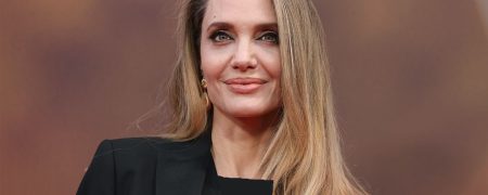 آنجلینا جولی برای اولین‌بار جای زخم‌های جراحی ماستکتومی‌‌اش را علنی کرد