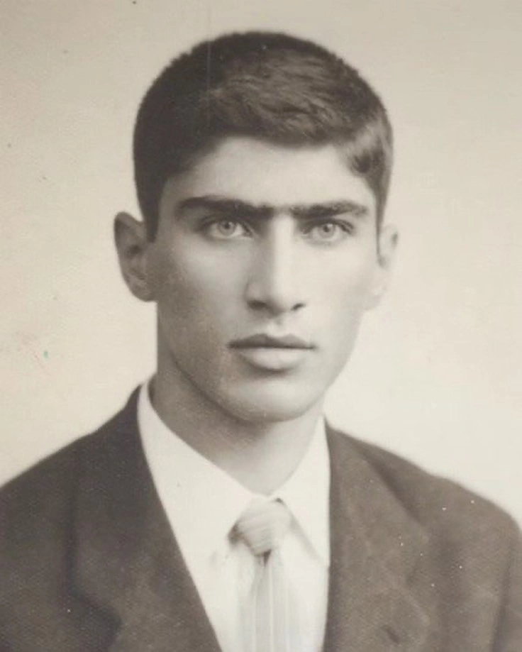 جوانی بهرام بیضایی