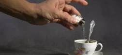هشدار کارشناسان: «افزودن نمک به قهوه می‌تواند خطرات جدی برای سلامت داشته باشد»