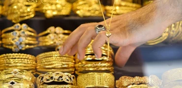 طلا، دلار یا سکه؟ مقایسه بازدهی ۵ ساله سرمایه‌گذاری‌ها + اینفوگرافی