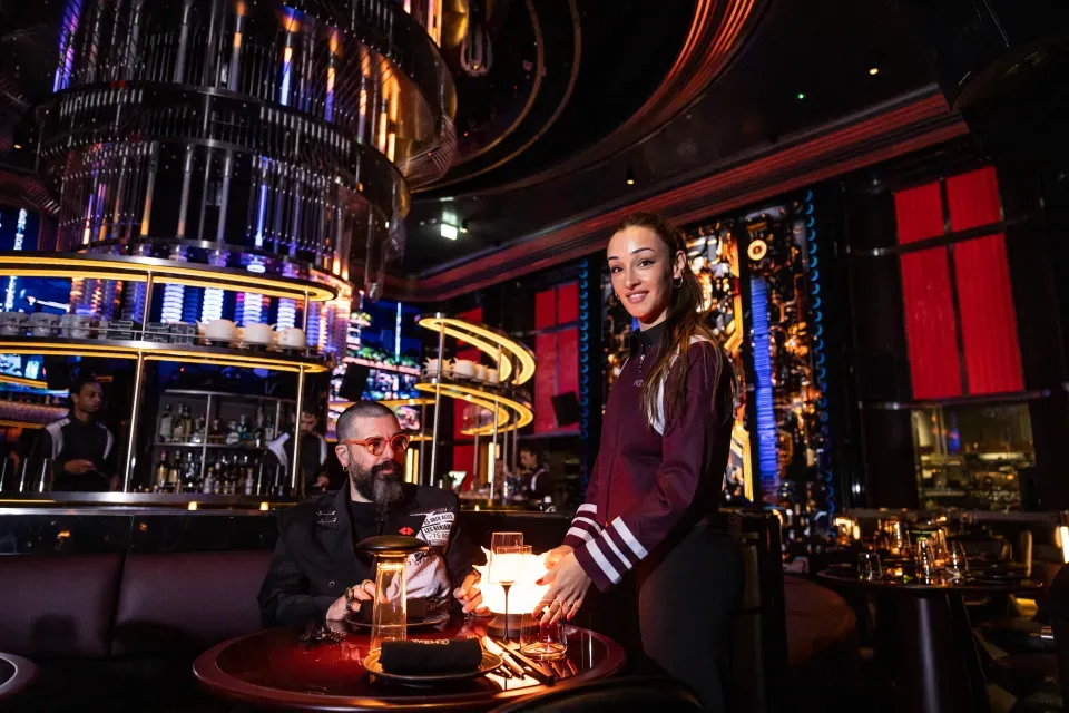 سرو گوشت دایناسور