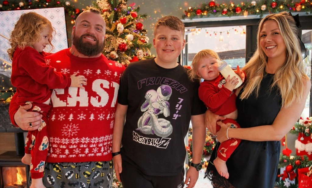 ادی هال و خانوادهاش