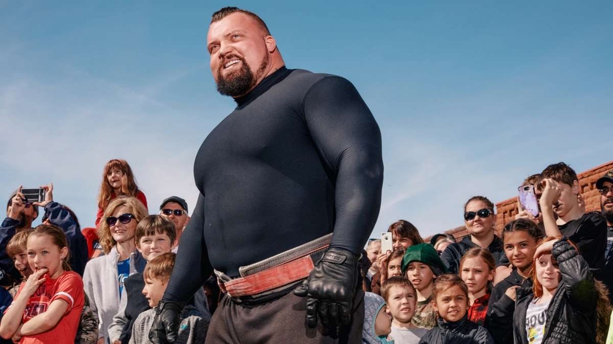eddie-hall-strongest-man-influencer-19.webp