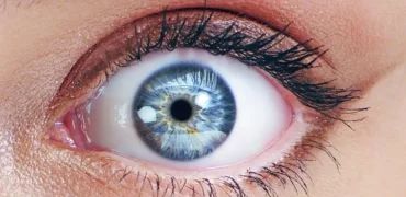 تغییر ظریف در چشمان یک نفر نشان می‌دهد آیا او به شما علاقه دارد یا نه