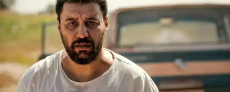 جواد عزتی: «سریال وحشی چهار فصل دارد» + ویدیو